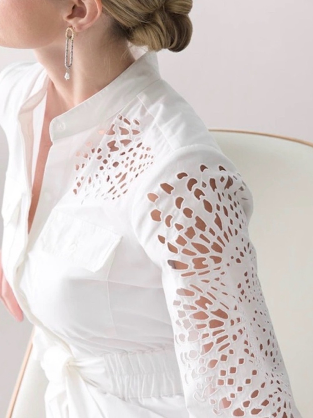 WHITE HOUSE BLACK MARKET laser cut embroidered Eyelet Tie-Waist Shirt Dress - Picture 4 of 4